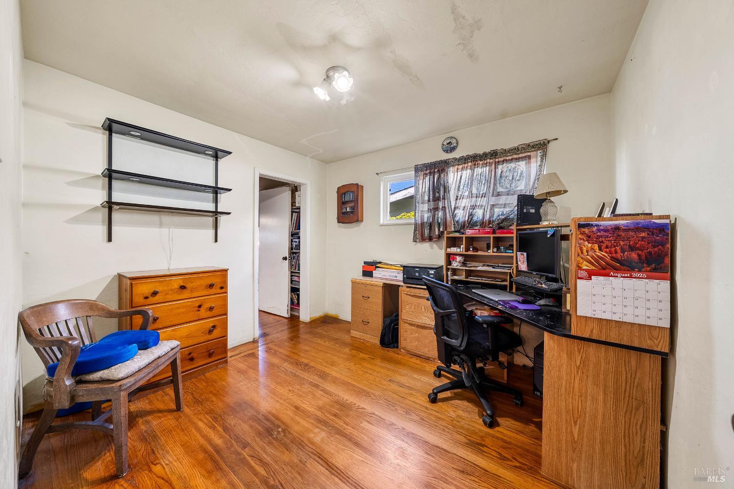 Detail Gallery Image 23 of 48 For 55 Burlington Dr, Petaluma,  CA 94952 - 3 Beds | 2 Baths