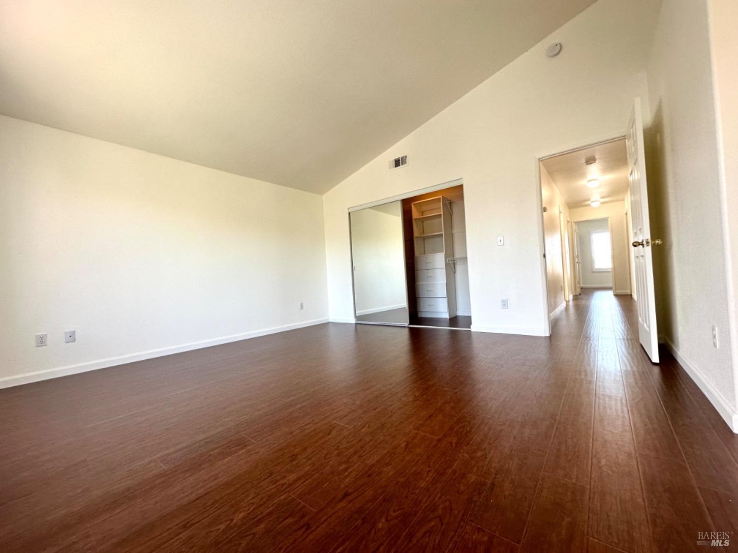 Detail Gallery Image 36 of 68 For 622 Stonehenge Ct, Fairfield,  CA 94534 - 5 Beds | 3 Baths