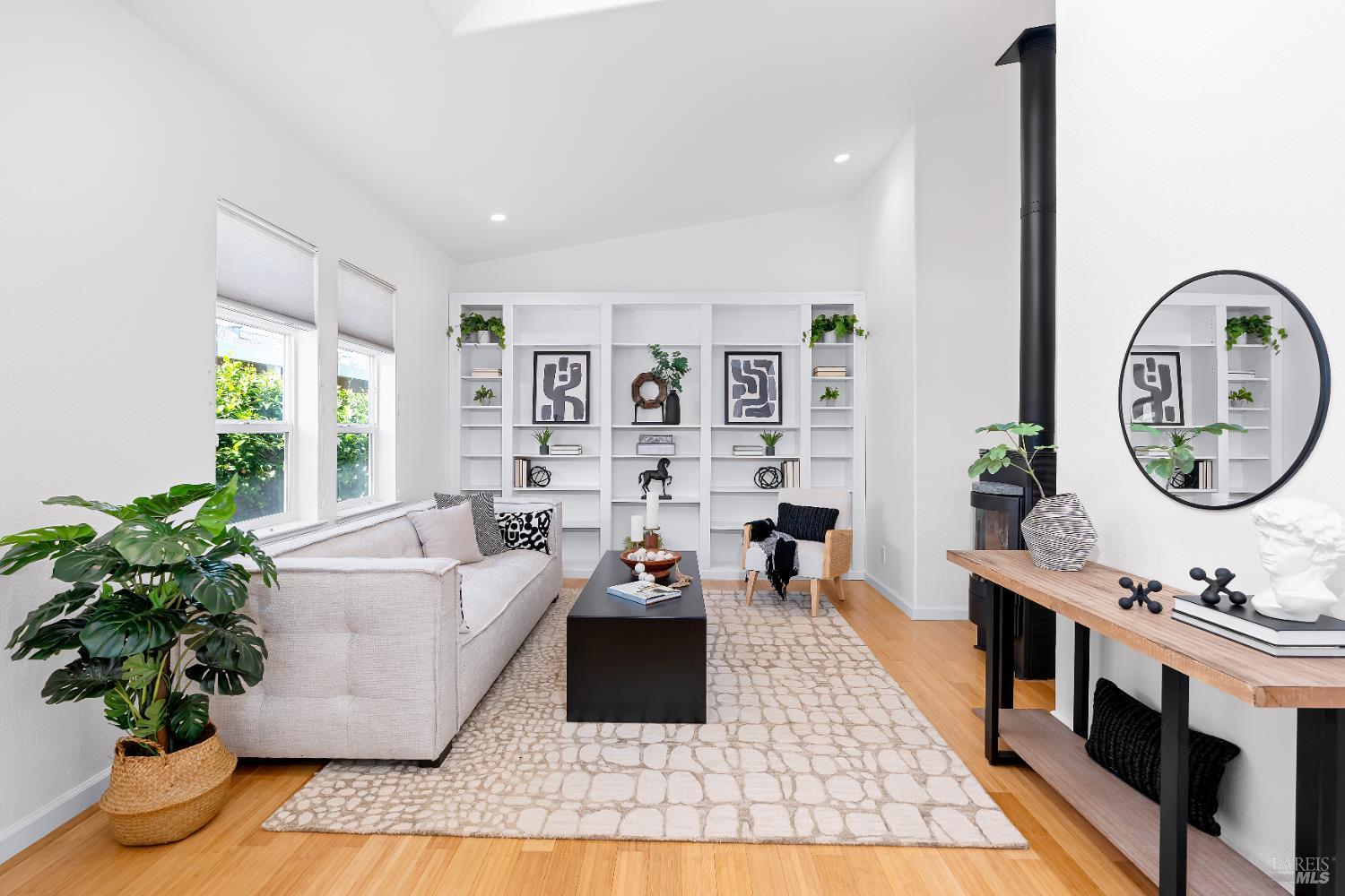Detail Gallery Image 10 of 54 For 186 Sauterne Cir, Yountville,  CA 94599 - 3 Beds | 2 Baths