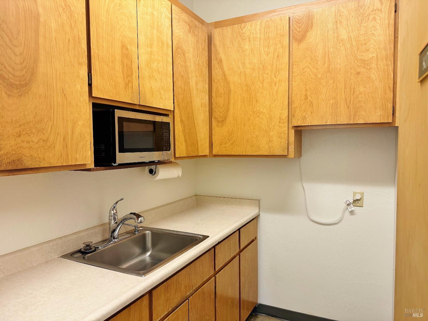 Detail Gallery Image 7 of 7 For 14 Commercial Blvd #133,  Novato,  CA 94949 - – Beds | – Baths