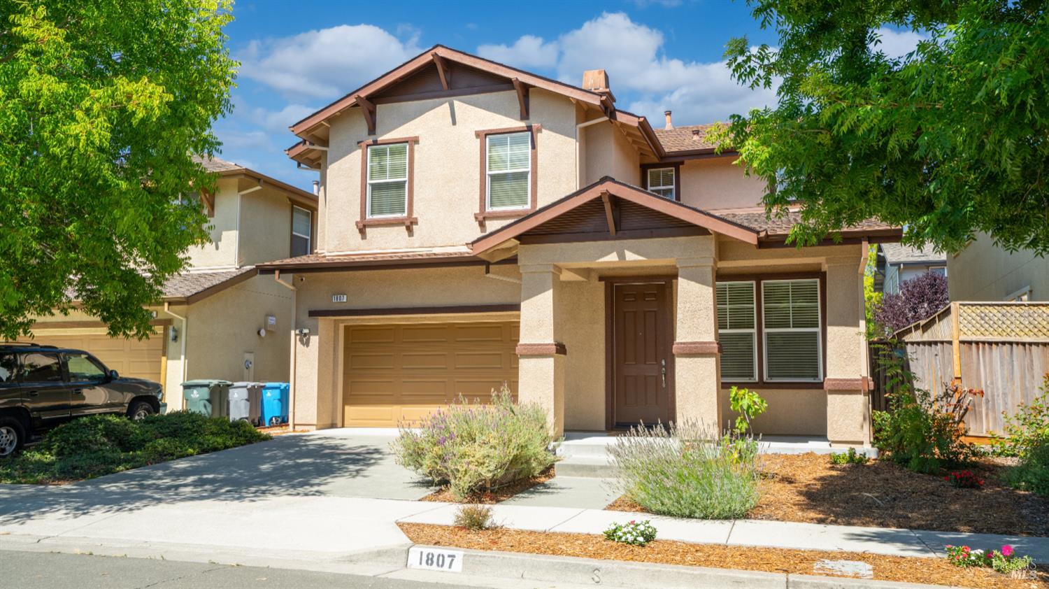 Detail Gallery Image 3 of 53 For 1807 Sage Way, Petaluma,  CA 94954 - 3 Beds | 2/1 Baths
