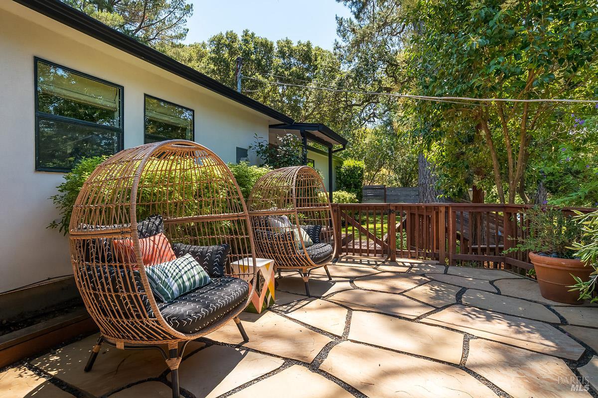 Detail Gallery Image 25 of 40 For 1182 Simmons Ln, Novato,  CA 94945 - 3 Beds | 3 Baths