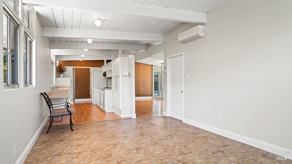 Detail Gallery Image 10 of 24 For 734 Del Ganado Rd, San Rafael,  CA 94903 - 3 Beds | 2 Baths