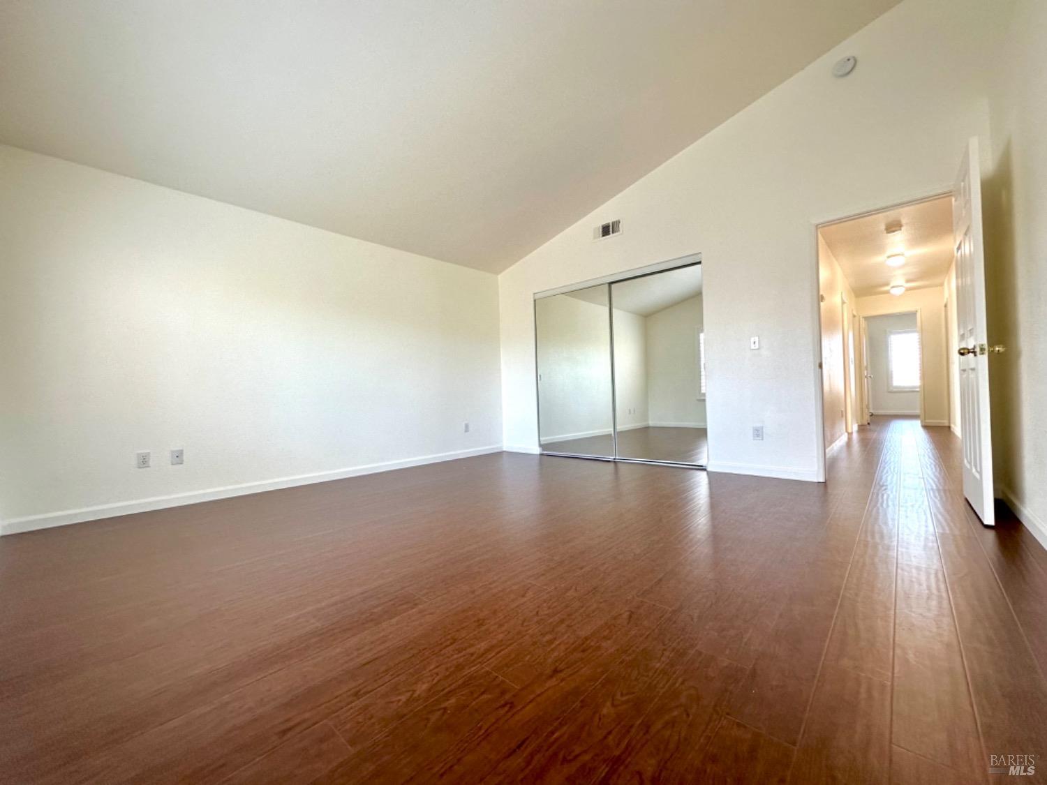 Detail Gallery Image 37 of 68 For 622 Stonehenge Ct, Fairfield,  CA 94534 - 5 Beds | 3 Baths