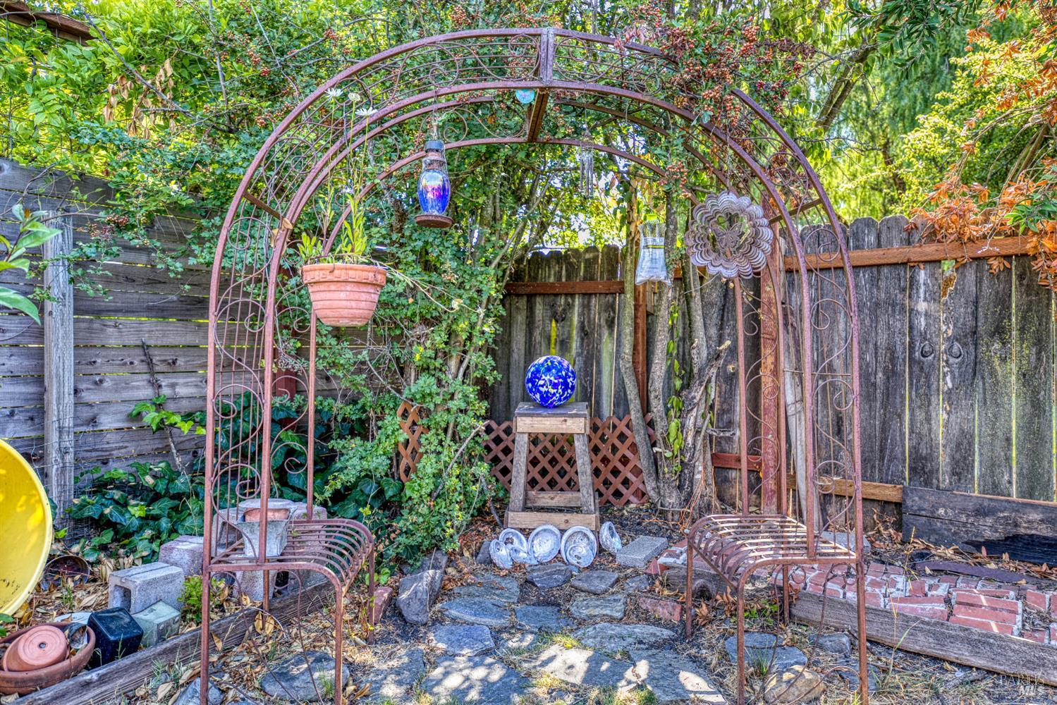 Detail Gallery Image 38 of 48 For 55 Burlington Dr, Petaluma,  CA 94952 - 3 Beds | 2 Baths