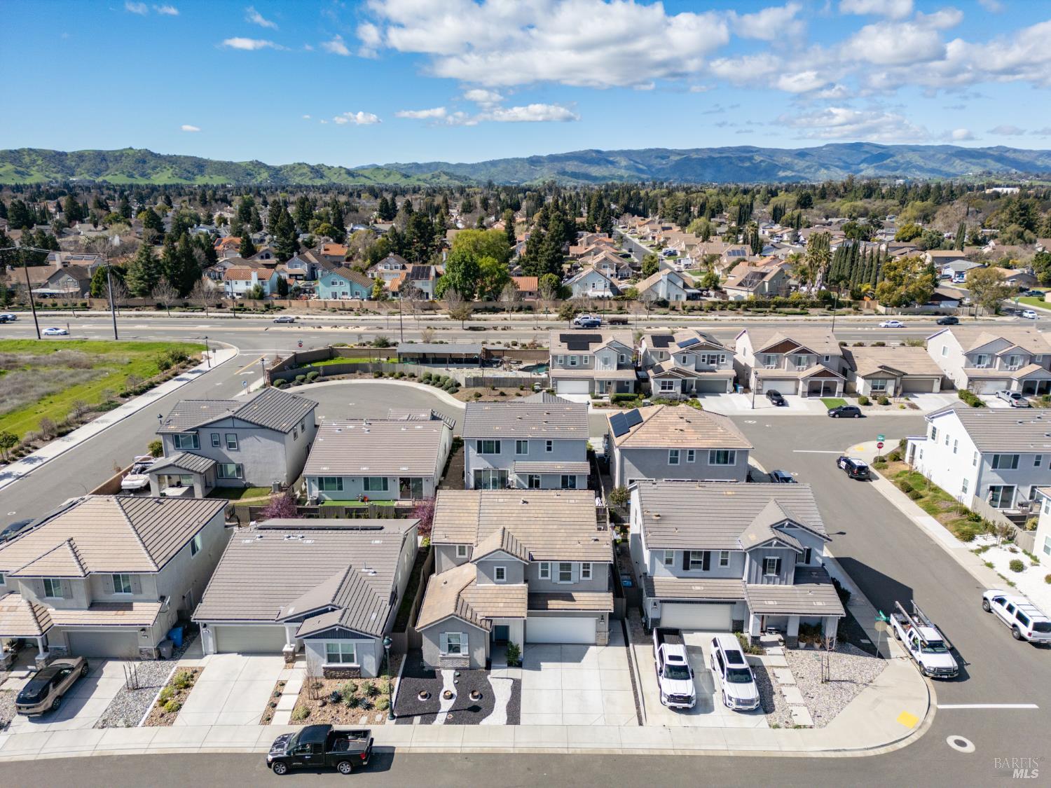 Detail Gallery Image 29 of 37 For 864 Cosmos Dr, Vacaville,  CA 95687 - 4 Beds | 3 Baths