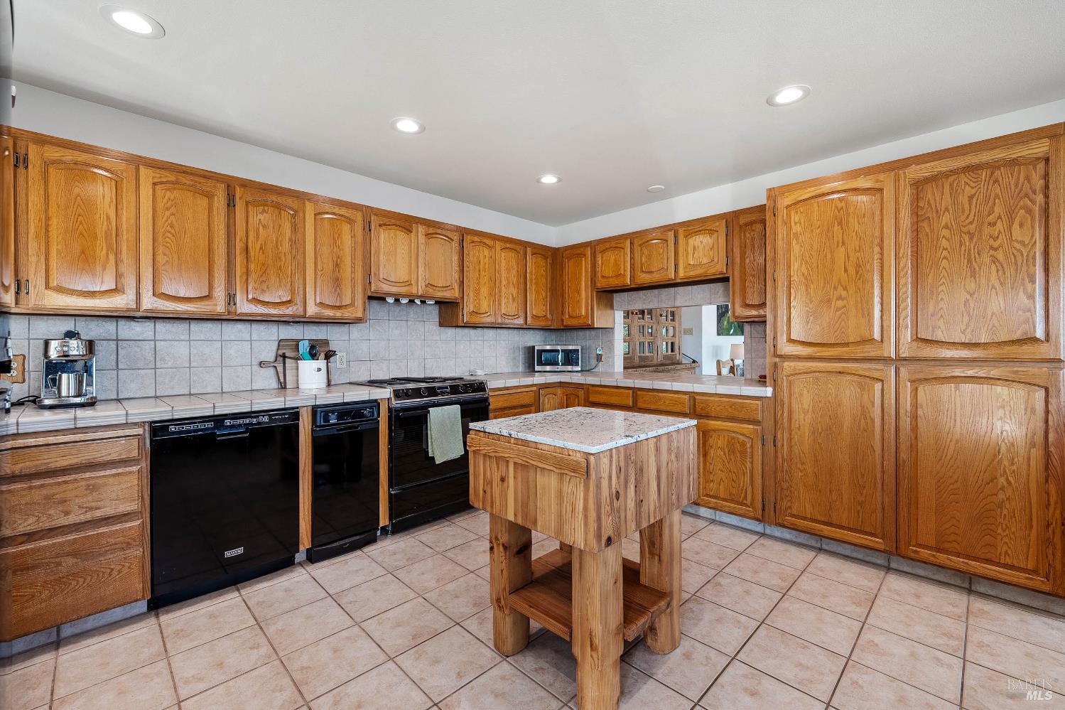 Detail Gallery Image 24 of 61 For 3156 Hillside Ct, Kelseyville,  CA 95453 - 4 Beds | 3 Baths