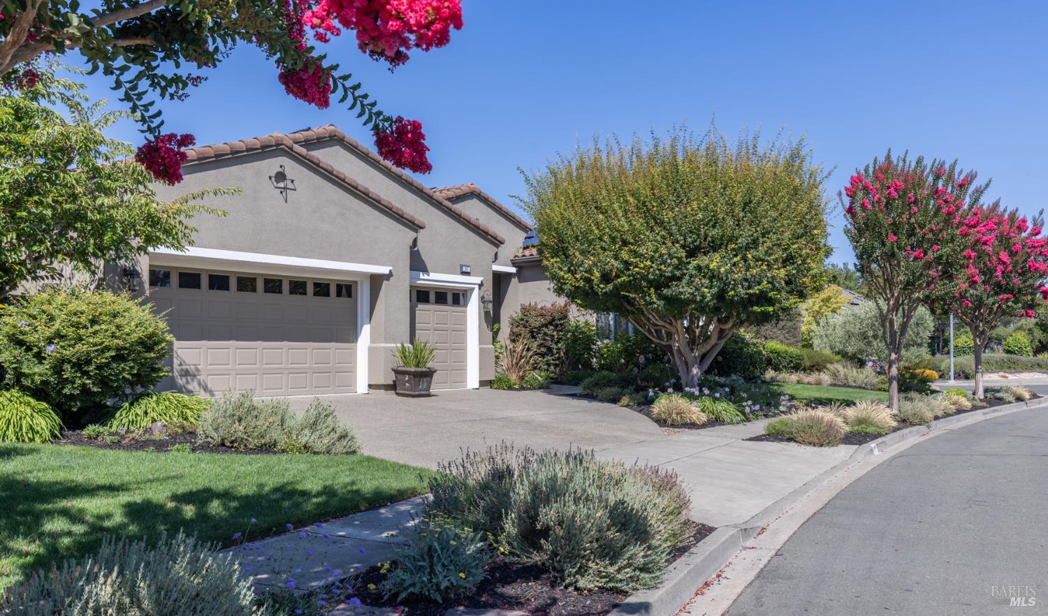 Detail Gallery Image 1 of 36 For 107 Autumn Run Way, Napa,  CA 94558 - 4 Beds | 2/1 Baths