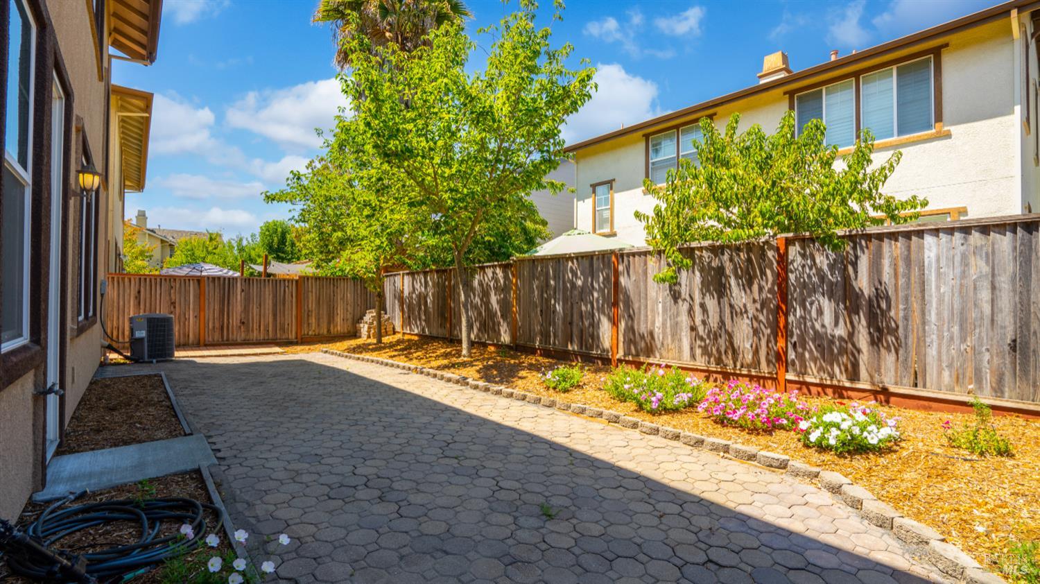 Detail Gallery Image 37 of 53 For 1807 Sage Way, Petaluma,  CA 94954 - 3 Beds | 2/1 Baths
