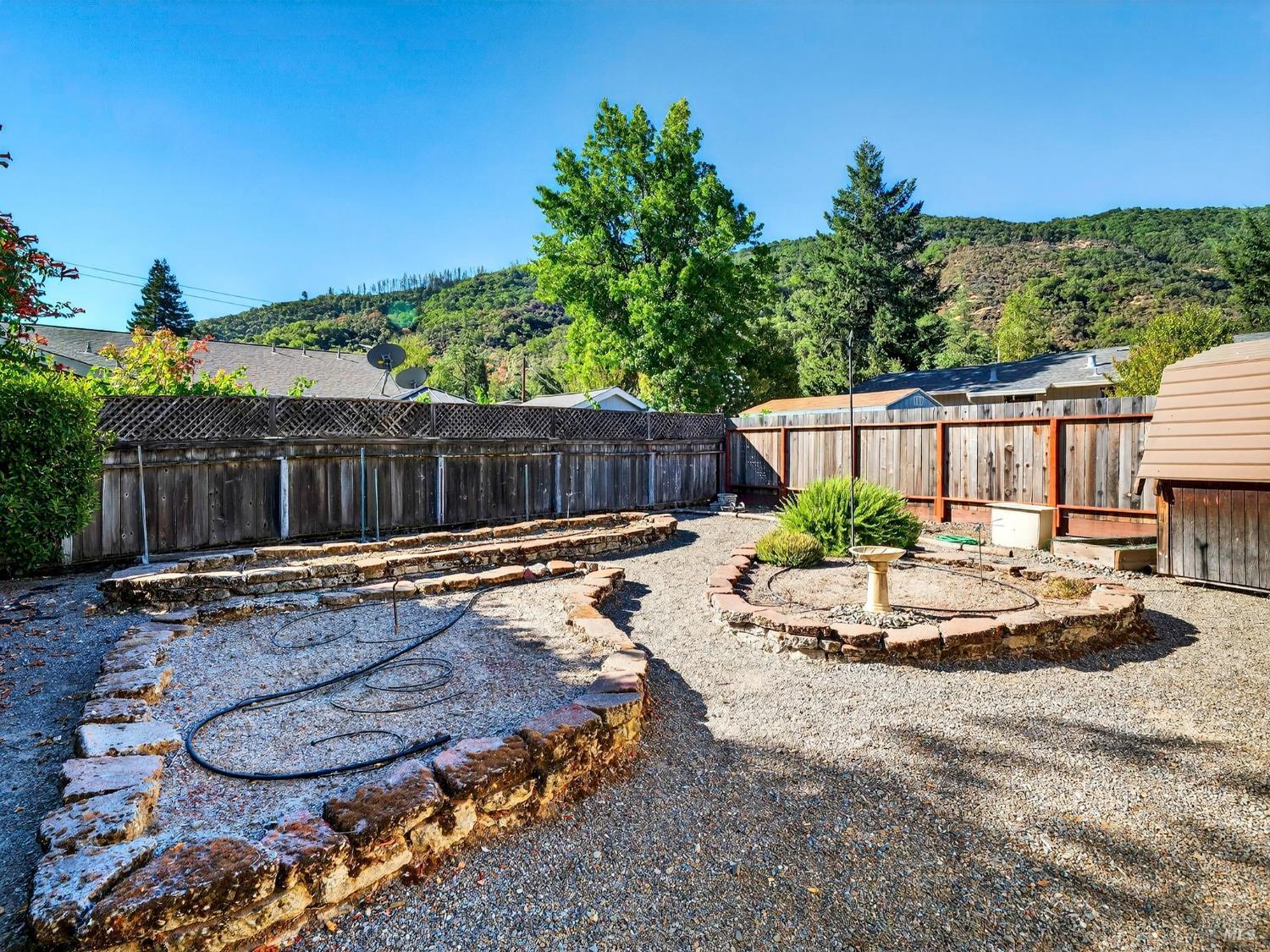 Detail Gallery Image 35 of 47 For 9918 Old Orchard Ln, Upper Lake,  CA 95485 - 2 Beds | 1 Baths