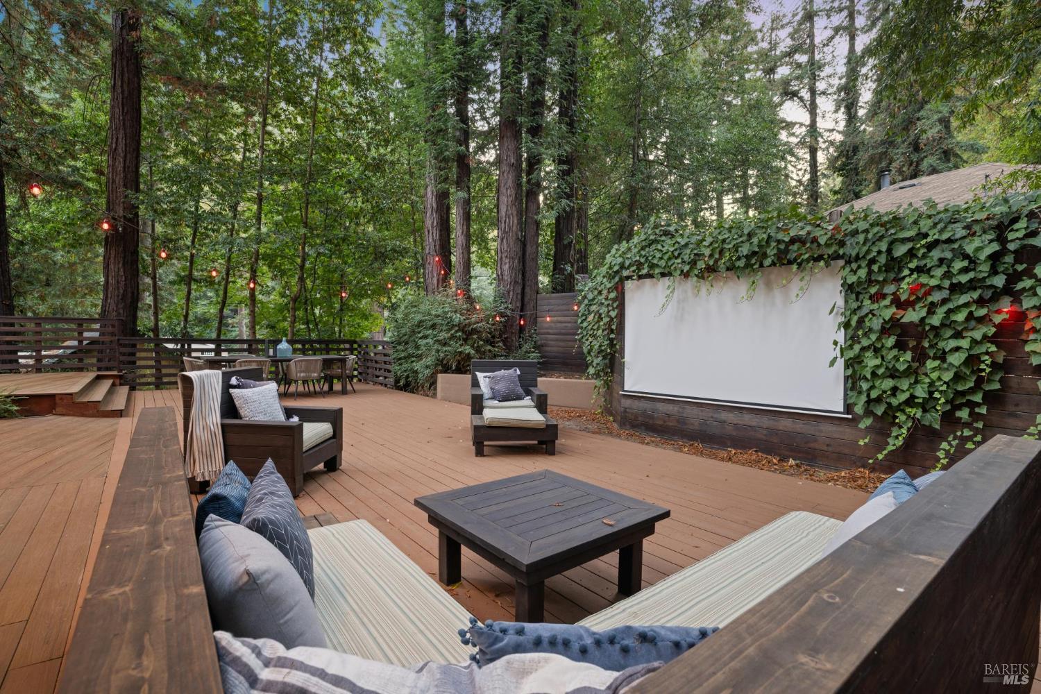 Detail Gallery Image 55 of 78 For 14685 Willow Rd, Rio Nido,  CA 95446 - 3 Beds | 3 Baths