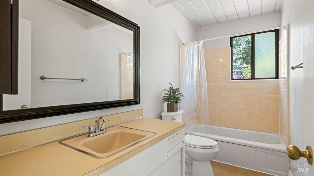 Detail Gallery Image 20 of 24 For 734 Del Ganado Rd, San Rafael,  CA 94903 - 3 Beds | 2 Baths