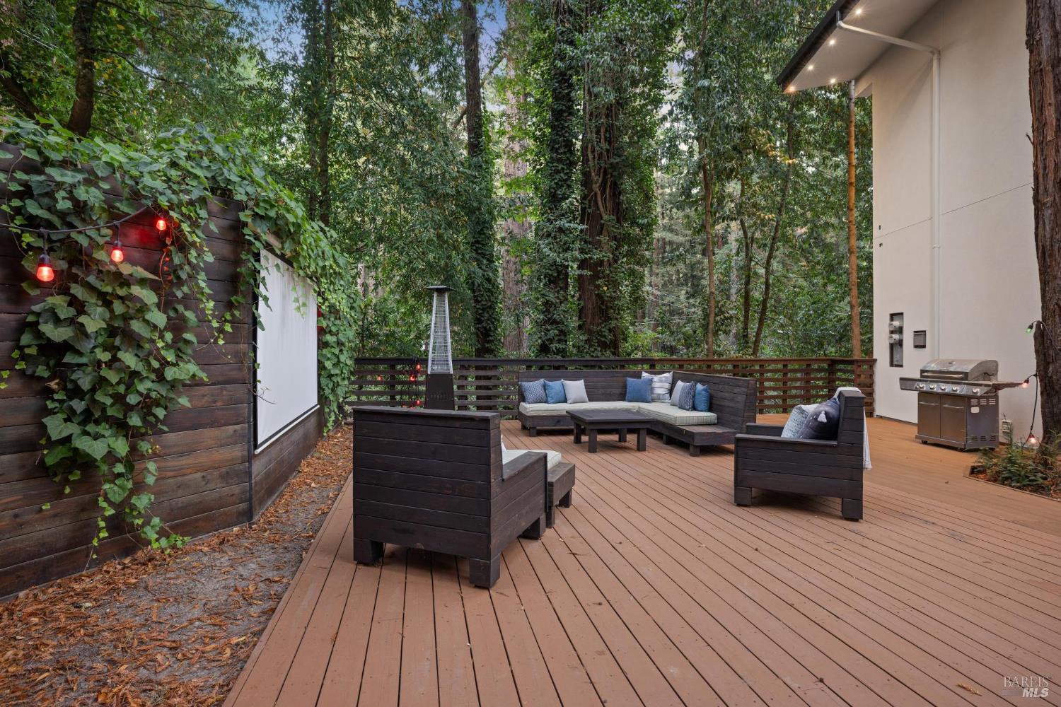 Detail Gallery Image 57 of 78 For 14685 Willow Rd, Rio Nido,  CA 95446 - 3 Beds | 3 Baths