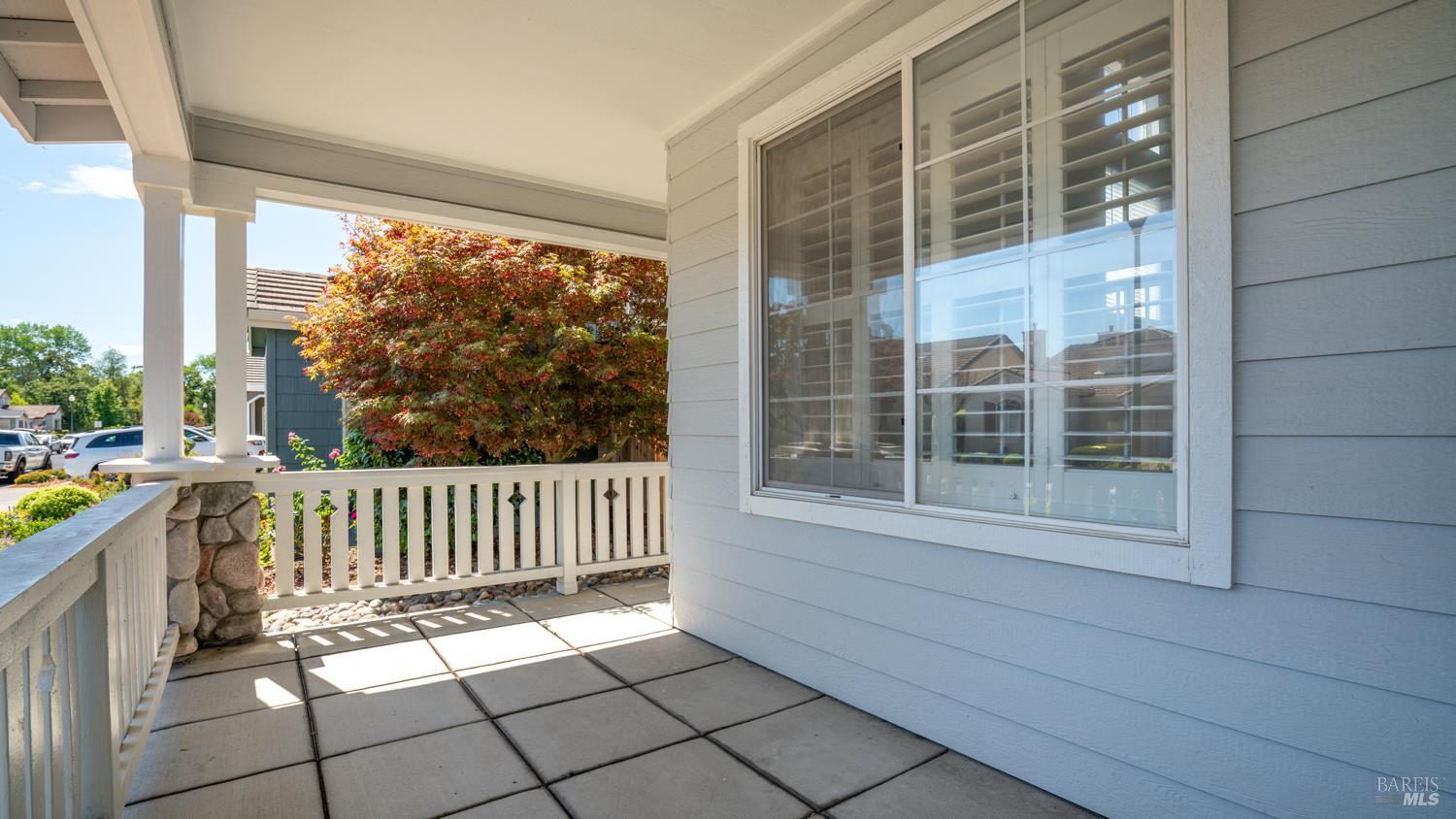 Detail Gallery Image 5 of 47 For 7351 15th Hole Dr, Windsor,  CA 95492 - 3 Beds | 2/1 Baths