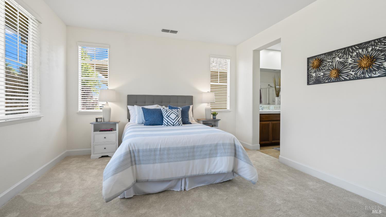 Detail Gallery Image 31 of 53 For 1807 Sage Way, Petaluma,  CA 94954 - 3 Beds | 2/1 Baths
