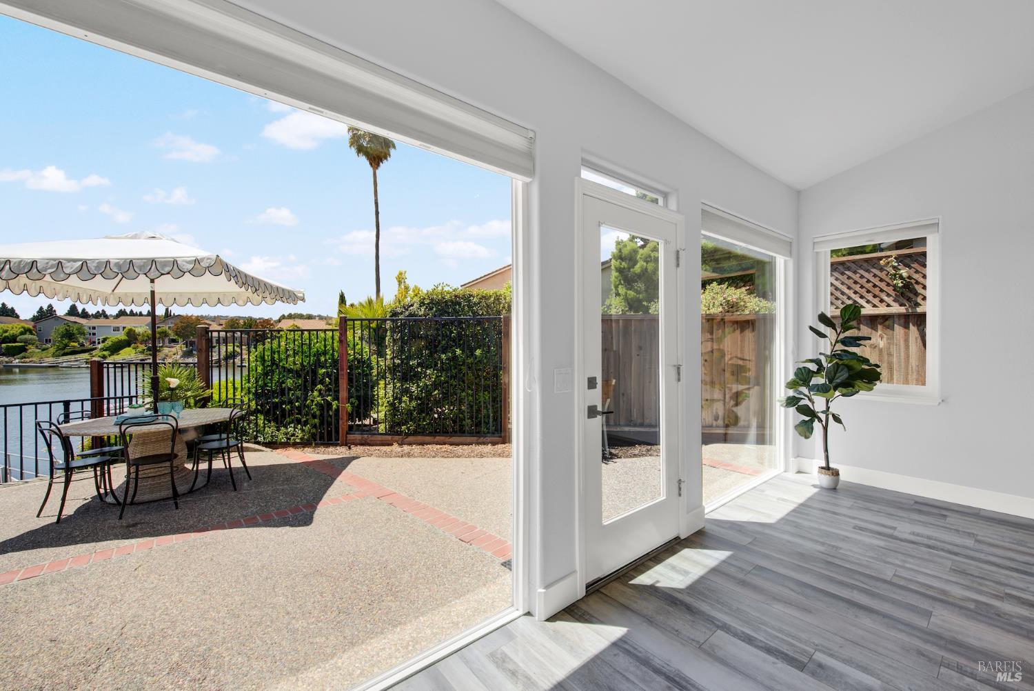 Detail Gallery Image 20 of 27 For 25 Sea Breeze Ct, Napa,  CA 94559 - 3 Beds | 2 Baths