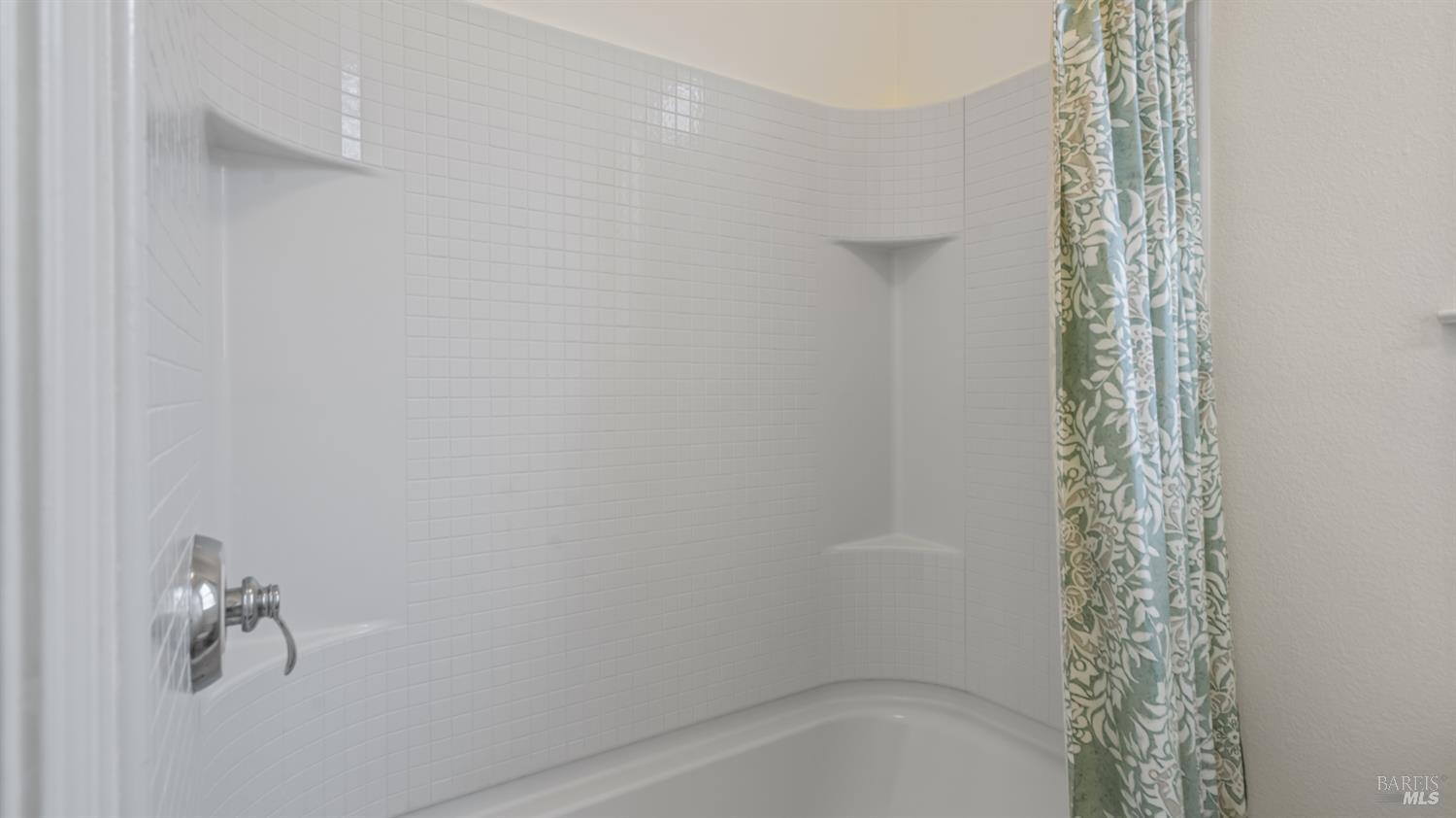 Detail Gallery Image 23 of 53 For 1807 Sage Way, Petaluma,  CA 94954 - 3 Beds | 2/1 Baths