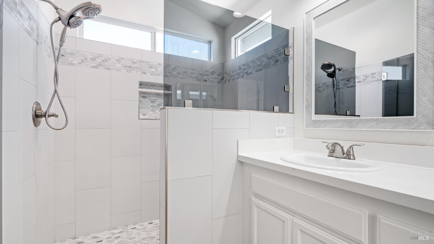 Detail Gallery Image 41 of 47 For 7351 15th Hole Dr, Windsor,  CA 95492 - 3 Beds | 2/1 Baths