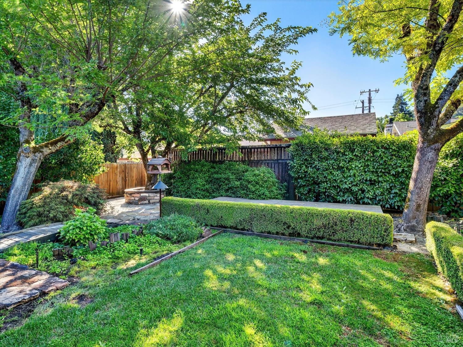 Detail Gallery Image 28 of 47 For 9918 Old Orchard Ln, Upper Lake,  CA 95485 - 2 Beds | 1 Baths