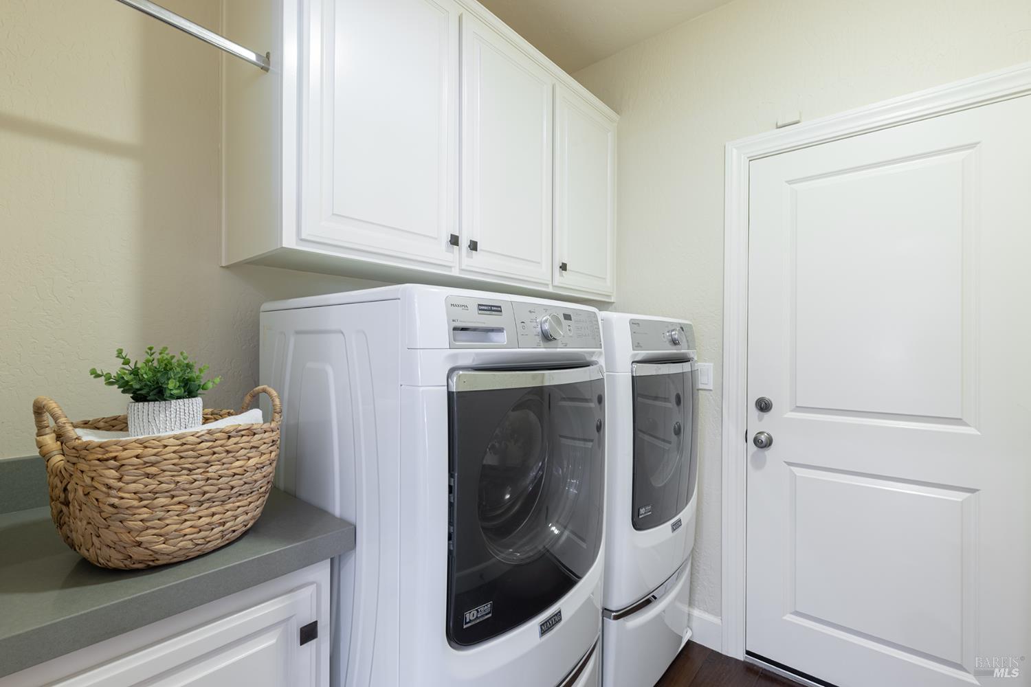 Detail Gallery Image 27 of 36 For 107 Autumn Run Way, Napa,  CA 94558 - 4 Beds | 2/1 Baths
