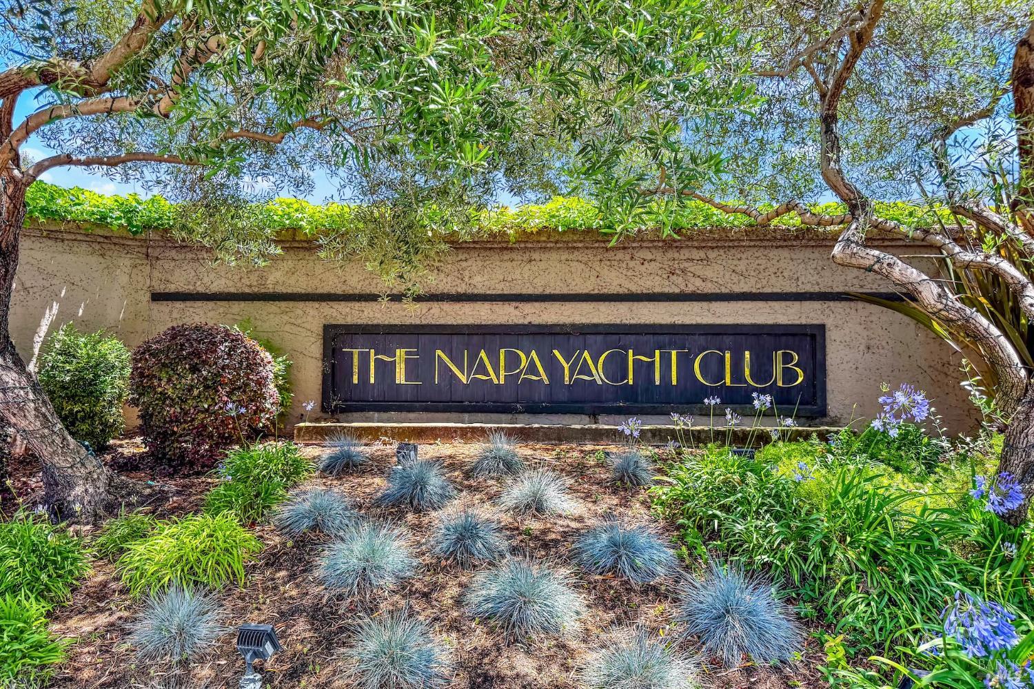 Detail Gallery Image 23 of 27 For 25 Sea Breeze Ct, Napa,  CA 94559 - 3 Beds | 2 Baths