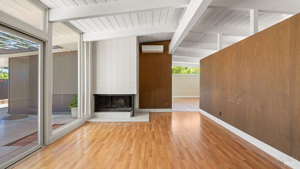 Detail Gallery Image 6 of 24 For 734 Del Ganado Rd, San Rafael,  CA 94903 - 3 Beds | 2 Baths