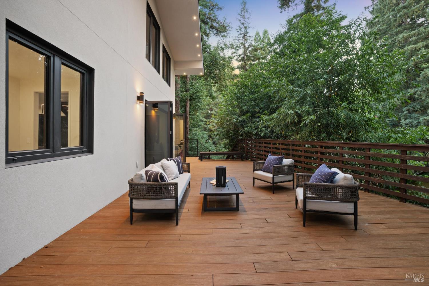 Detail Gallery Image 62 of 78 For 14685 Willow Rd, Rio Nido,  CA 95446 - 3 Beds | 3 Baths