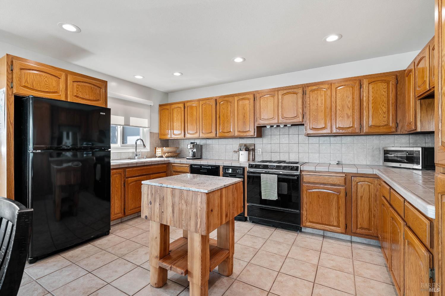 Detail Gallery Image 23 of 61 For 3156 Hillside Ct, Kelseyville,  CA 95453 - 4 Beds | 3 Baths