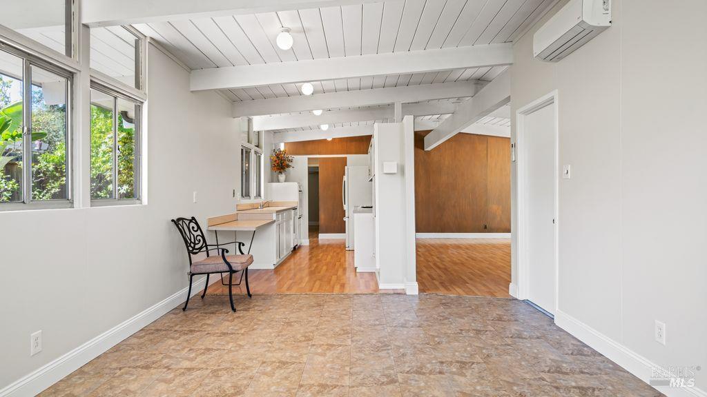 Detail Gallery Image 11 of 24 For 734 Del Ganado Rd, San Rafael,  CA 94903 - 3 Beds | 2 Baths
