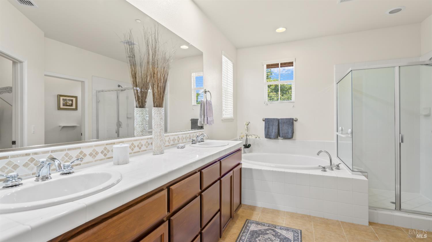 Detail Gallery Image 33 of 53 For 1807 Sage Way, Petaluma,  CA 94954 - 3 Beds | 2/1 Baths