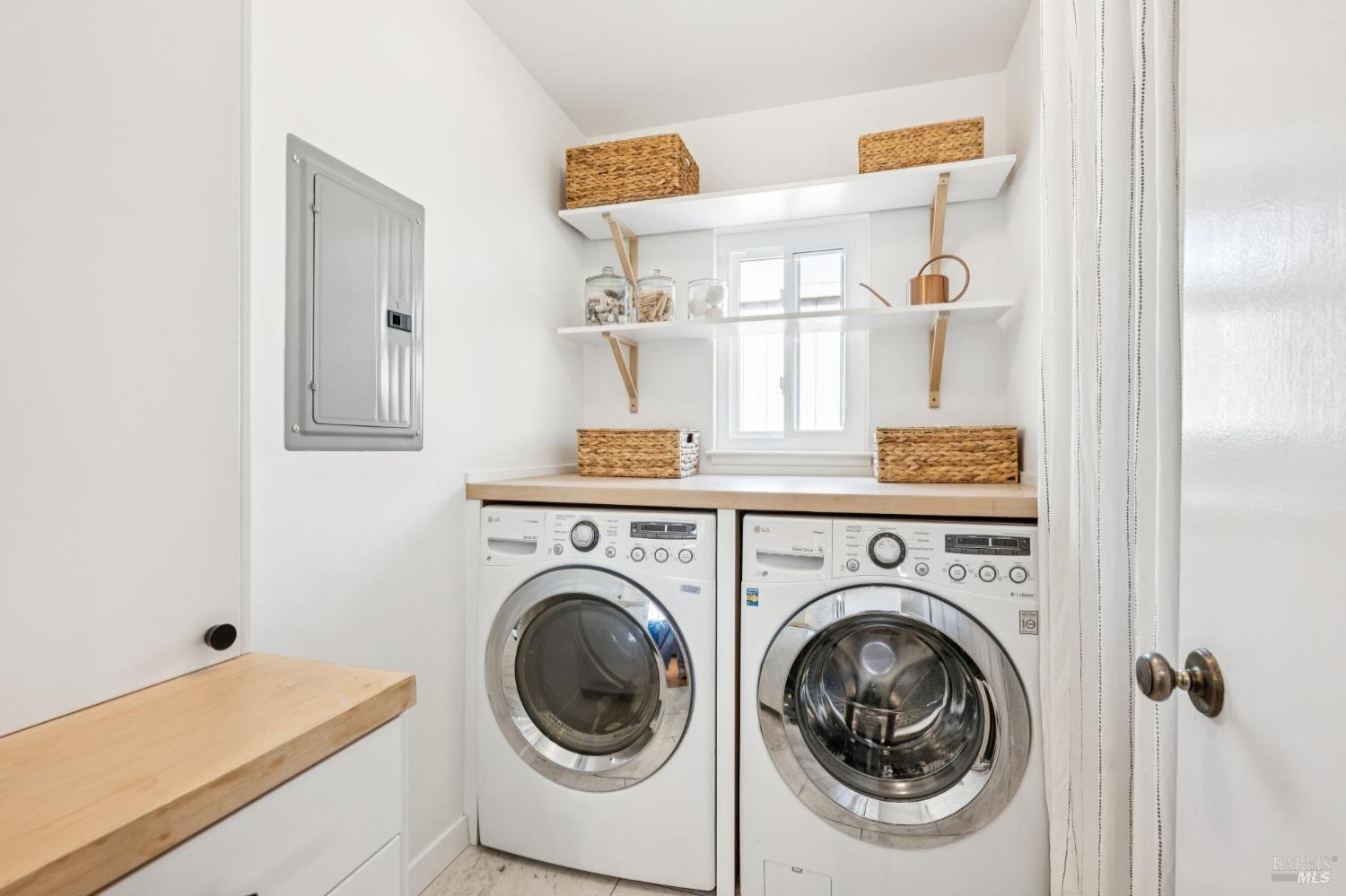 Detail Gallery Image 18 of 21 For 7 Emerson Dr, Mill Valley,  CA 94941 - 2 Beds | 1/1 Baths