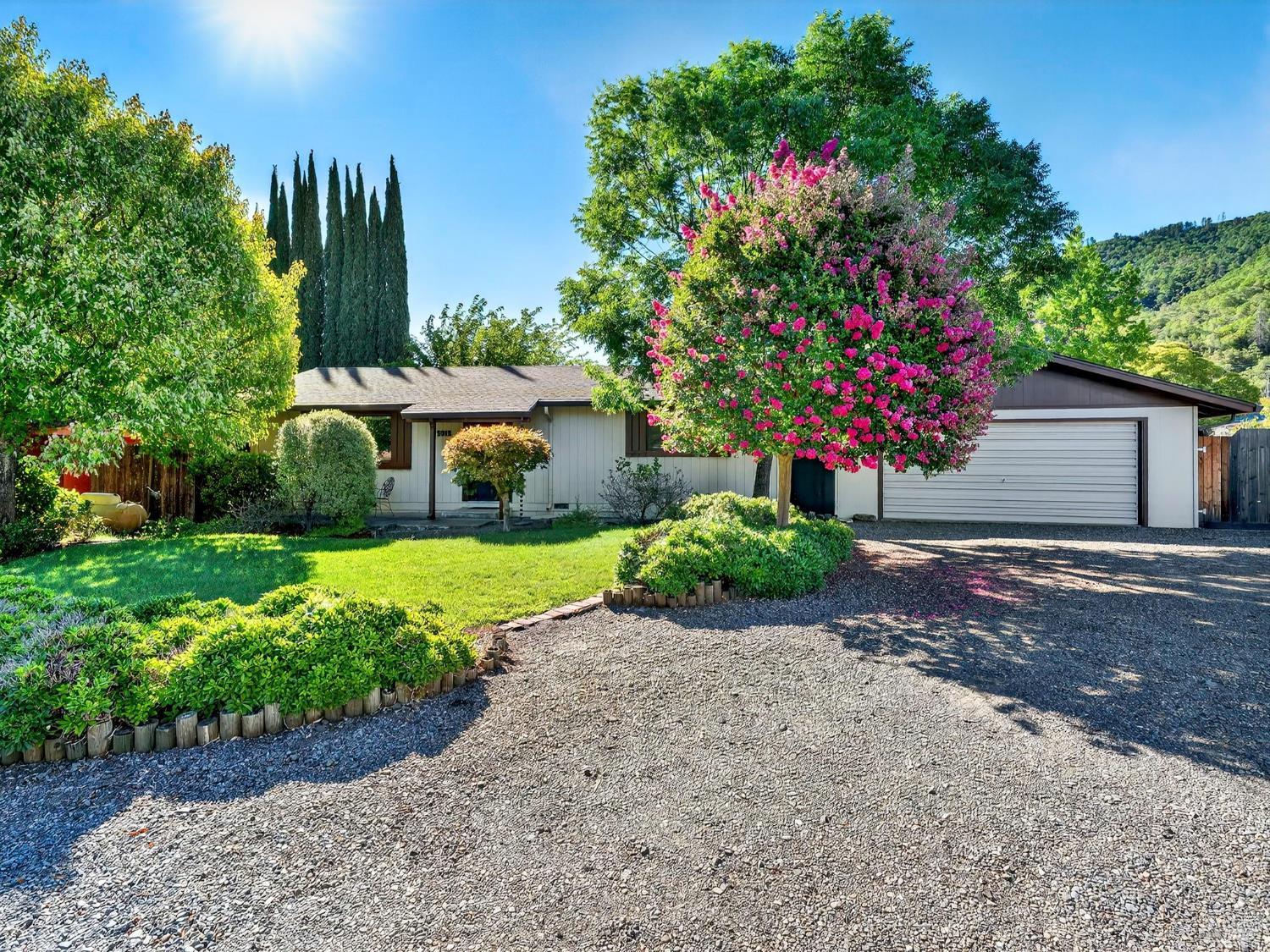 Detail Gallery Image 1 of 47 For 9918 Old Orchard Ln, Upper Lake,  CA 95485 - 2 Beds | 1 Baths