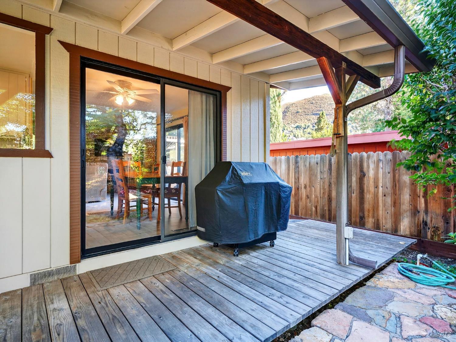 Detail Gallery Image 26 of 47 For 9918 Old Orchard Ln, Upper Lake,  CA 95485 - 2 Beds | 1 Baths