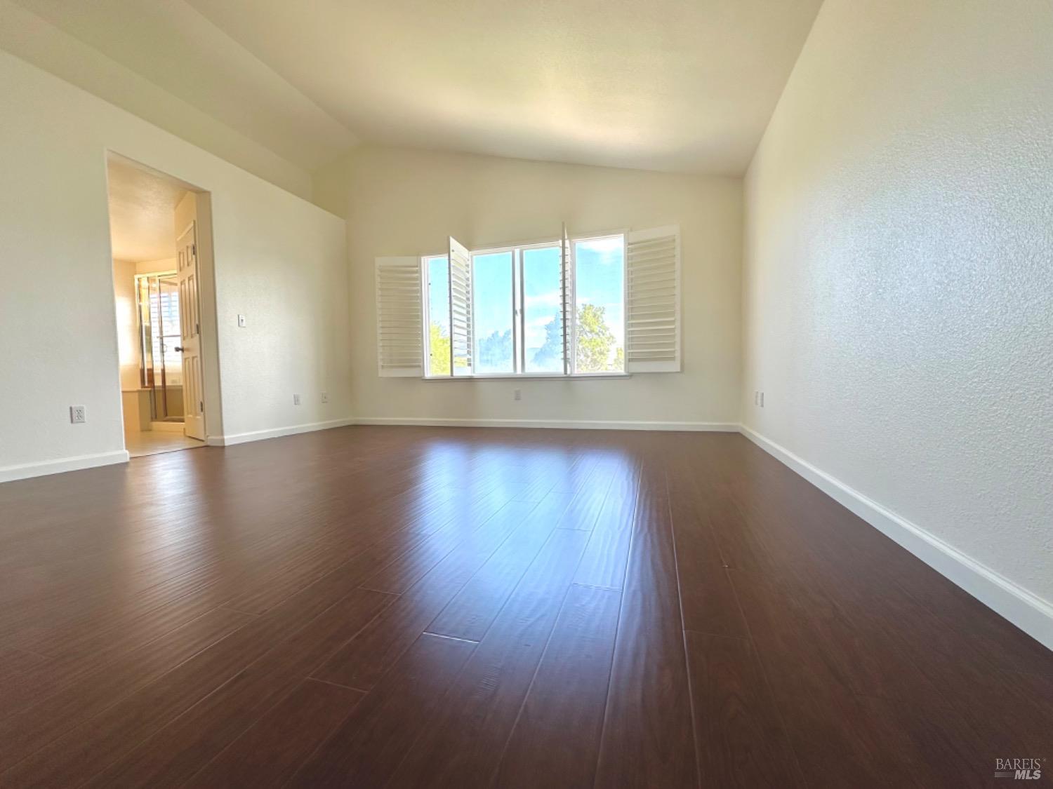 Detail Gallery Image 34 of 68 For 622 Stonehenge Ct, Fairfield,  CA 94534 - 5 Beds | 3 Baths