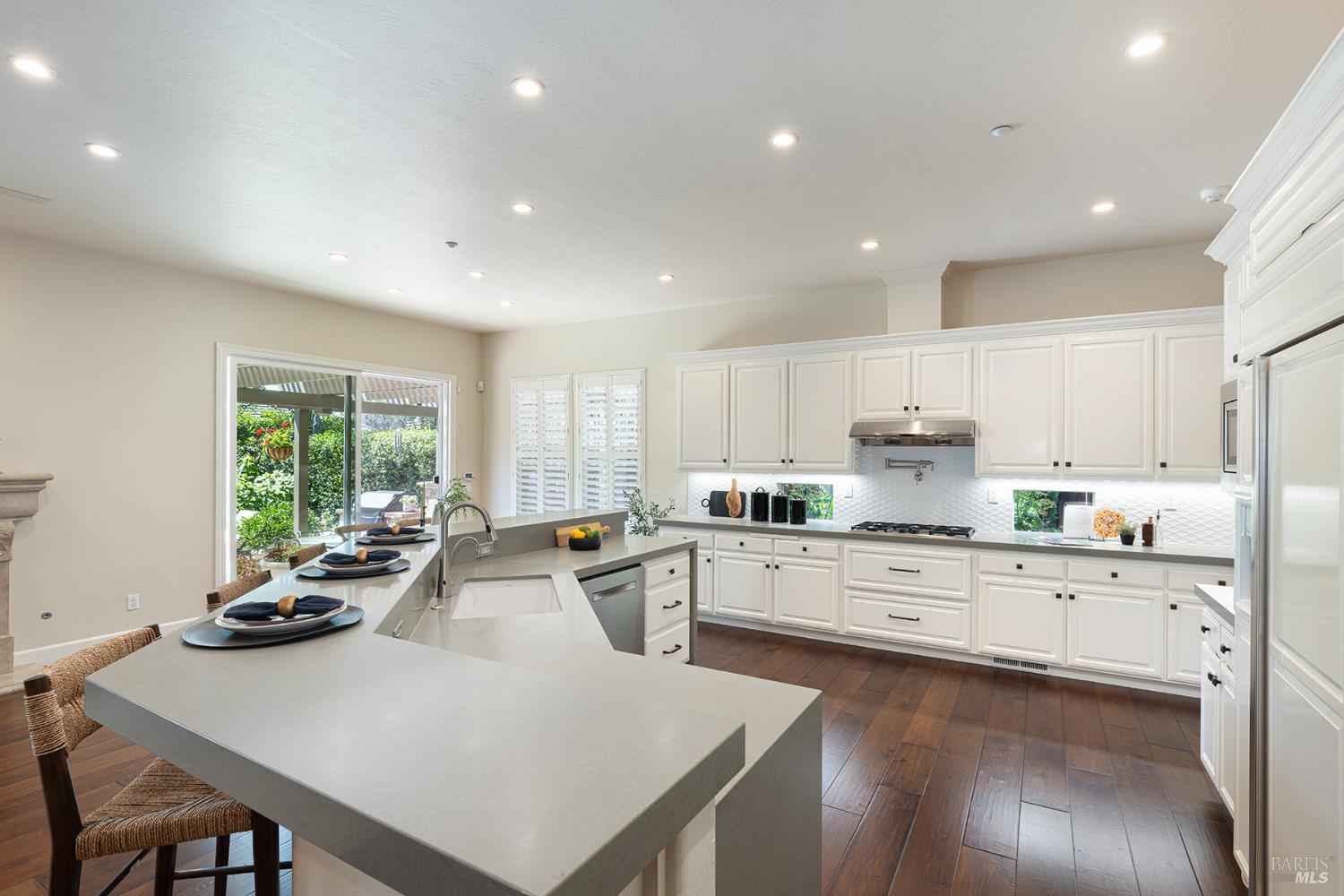 Detail Gallery Image 10 of 36 For 107 Autumn Run Way, Napa,  CA 94558 - 4 Beds | 2/1 Baths