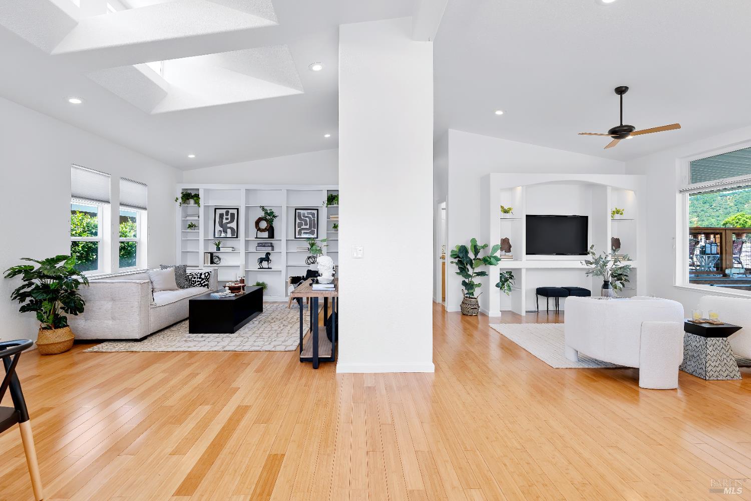 Detail Gallery Image 8 of 54 For 186 Sauterne Cir, Yountville,  CA 94599 - 3 Beds | 2 Baths