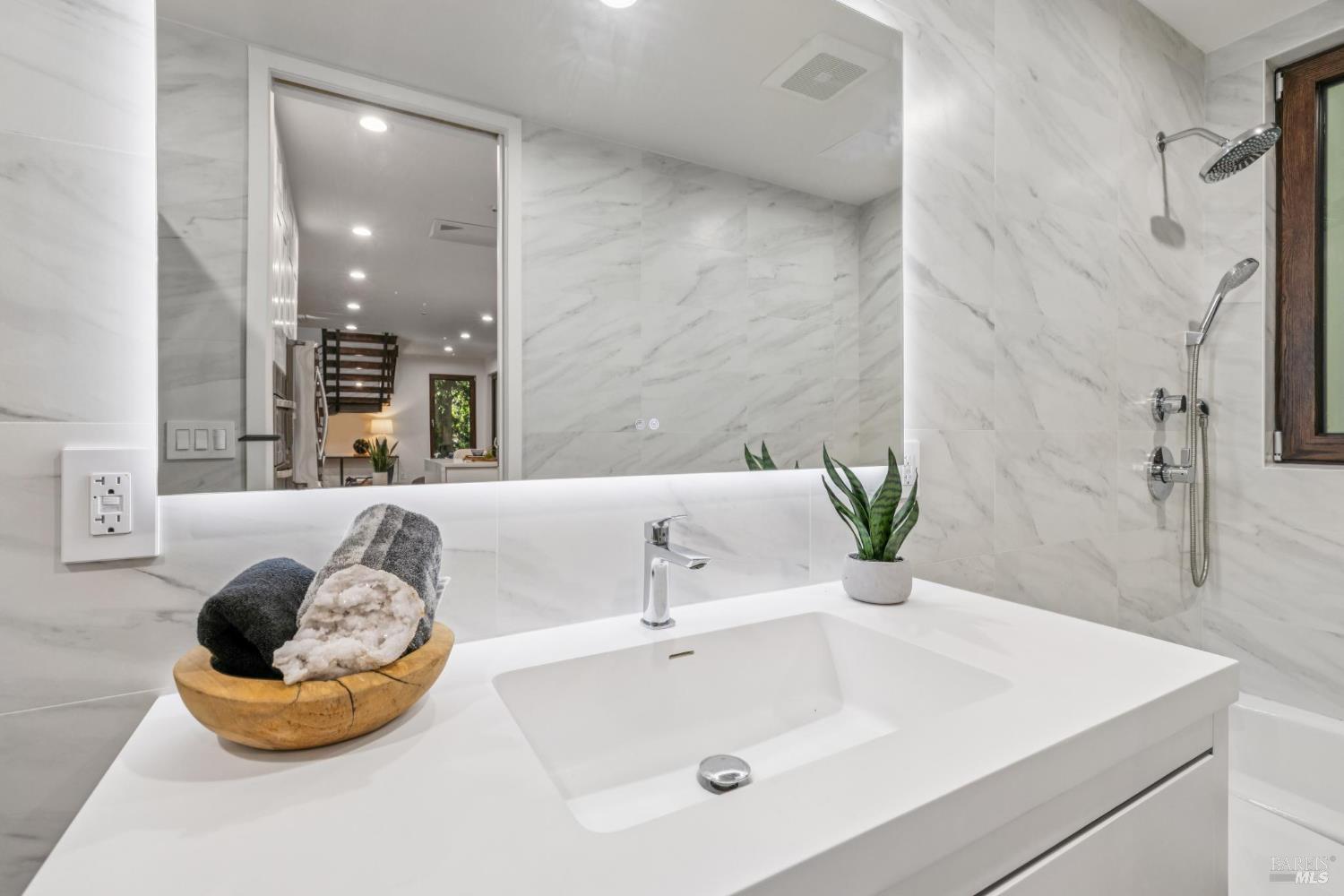 Detail Gallery Image 45 of 78 For 14685 Willow Rd, Rio Nido,  CA 95446 - 3 Beds | 3 Baths