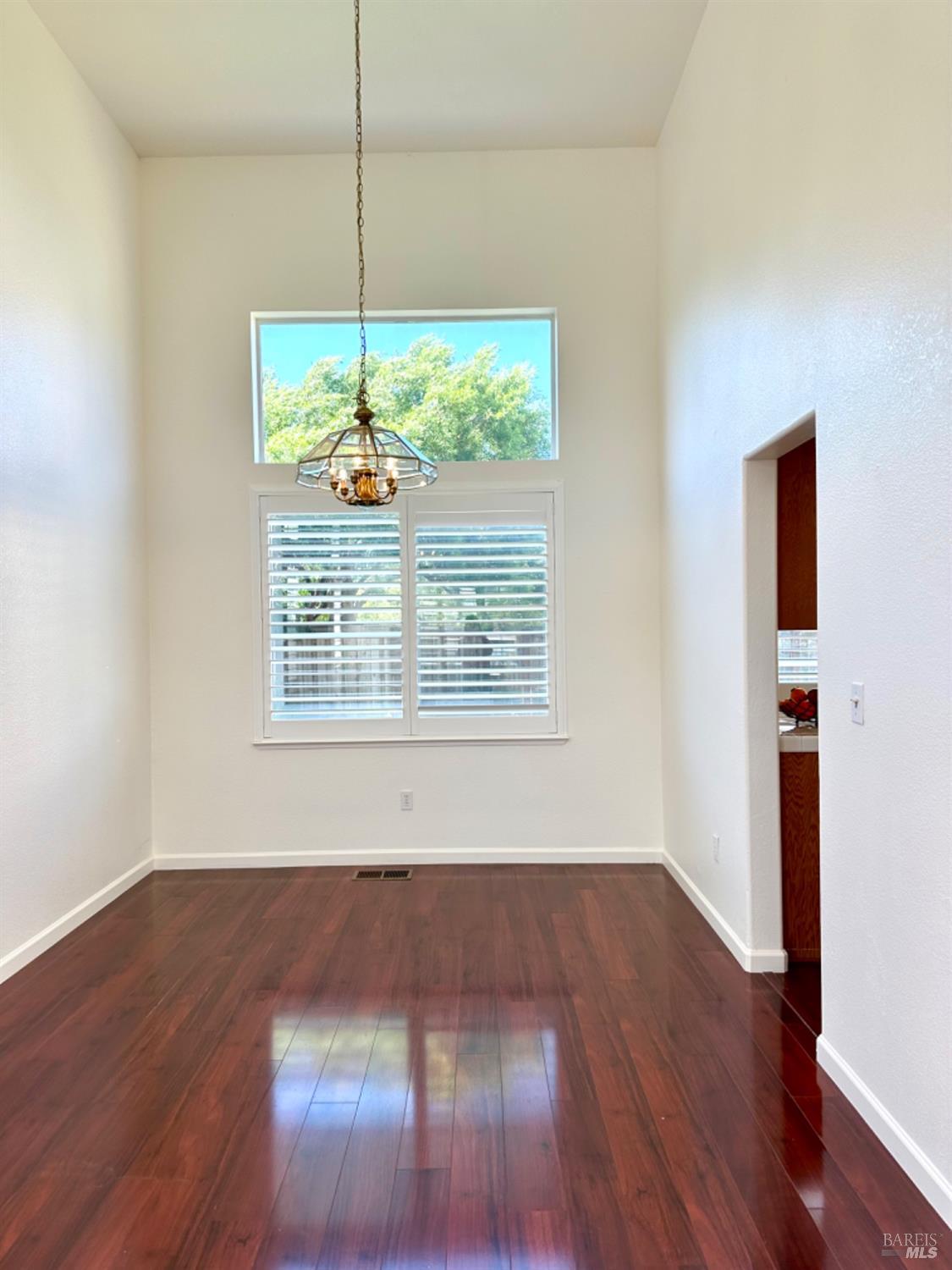 Detail Gallery Image 2 of 68 For 622 Stonehenge Ct, Fairfield,  CA 94534 - 5 Beds | 3 Baths