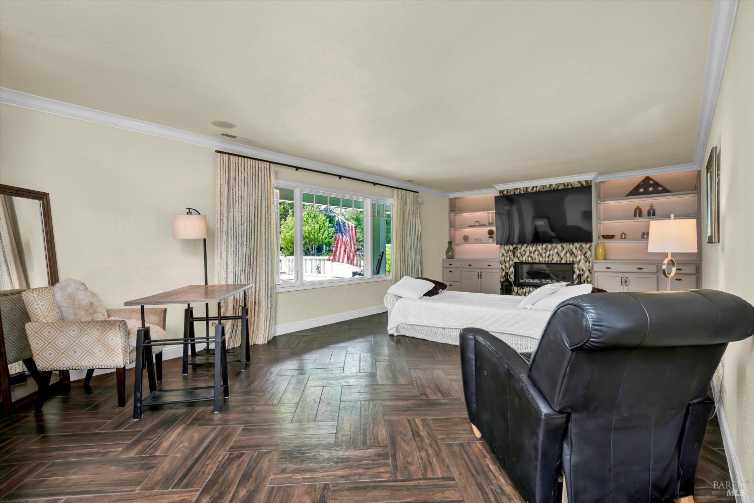 Detail Gallery Image 12 of 38 For 1018 Easum Dr, Napa,  CA 94558 - 3 Beds | 2 Baths