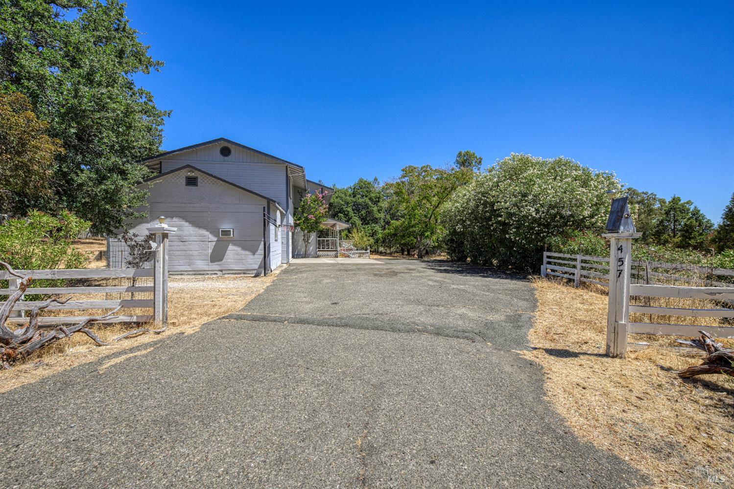 Detail Gallery Image 6 of 68 For 457 Miramonte Ave, Lakeport,  CA 95453 - 4 Beds | 2/1 Baths