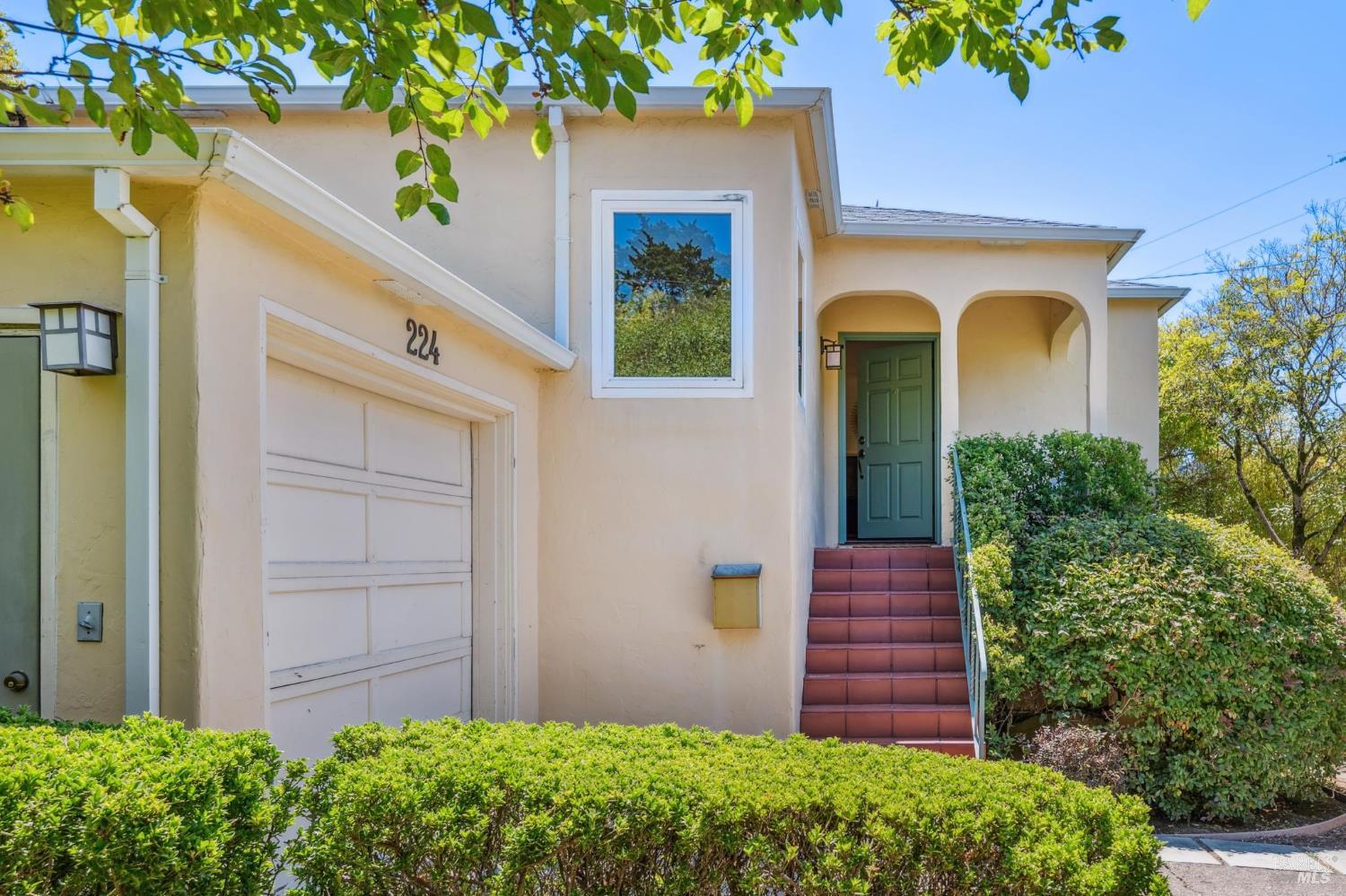 Detail Gallery Image 37 of 38 For 224 Elm Ave, Mill Valley,  CA 94941 - 2 Beds | 1 Baths
