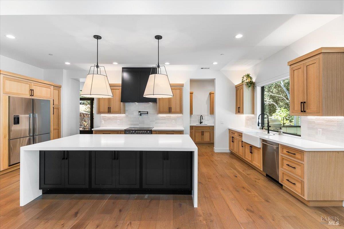 Detail Gallery Image 15 of 59 For 794 Los Olivos Rd, Santa Rosa,  CA 95404 - 4 Beds | 3/1 Baths