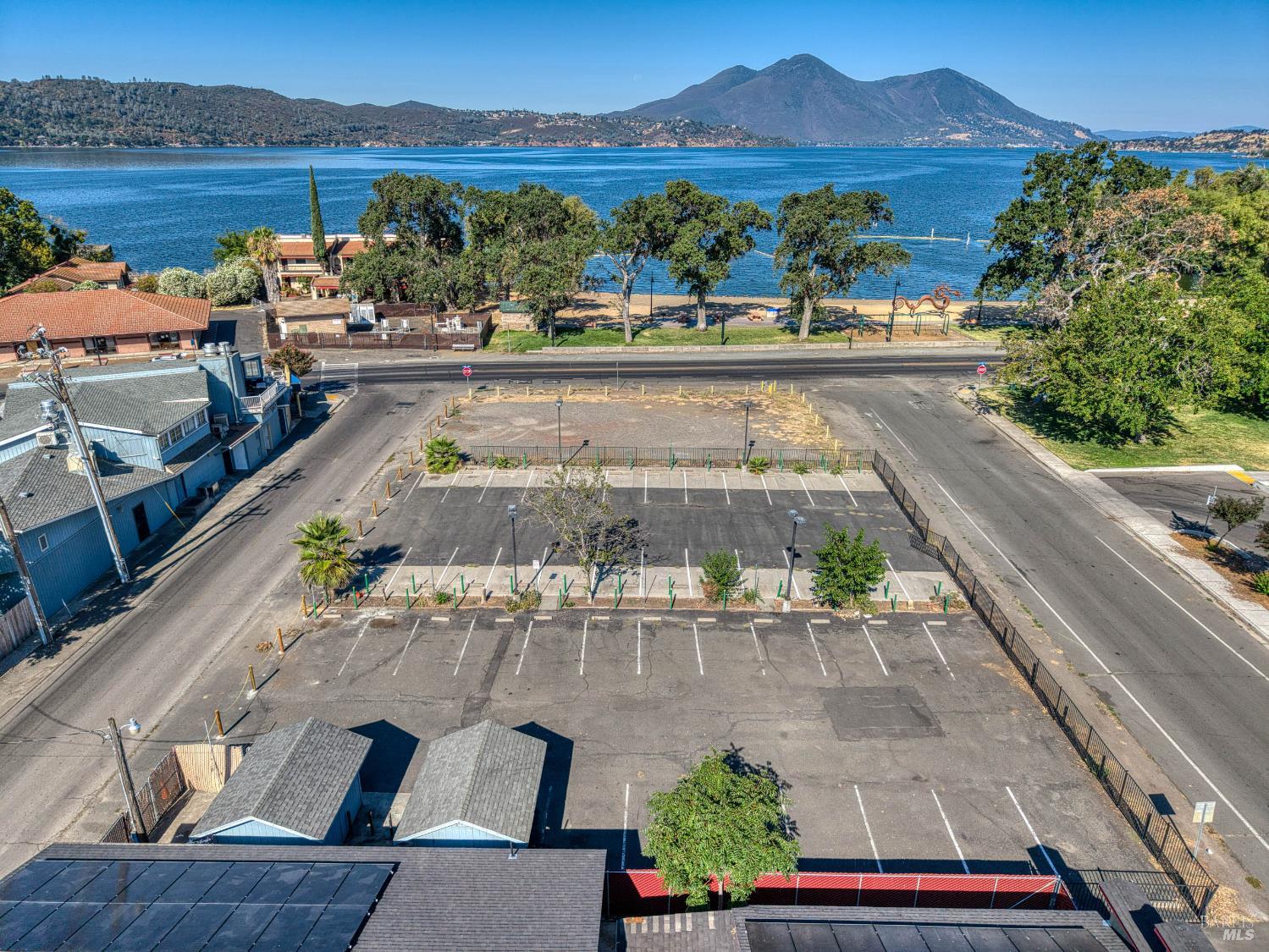Detail Gallery Image 3 of 14 For 14050 Division Ave, Clearlake,  CA 95422 - – Beds | – Baths
