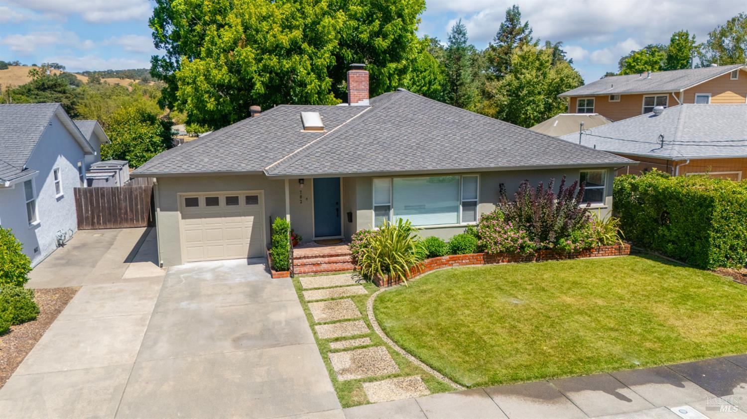 Detail Gallery Image 1 of 28 For 782 Clausing Ave, Novato,  CA 94945 - 3 Beds | 2 Baths