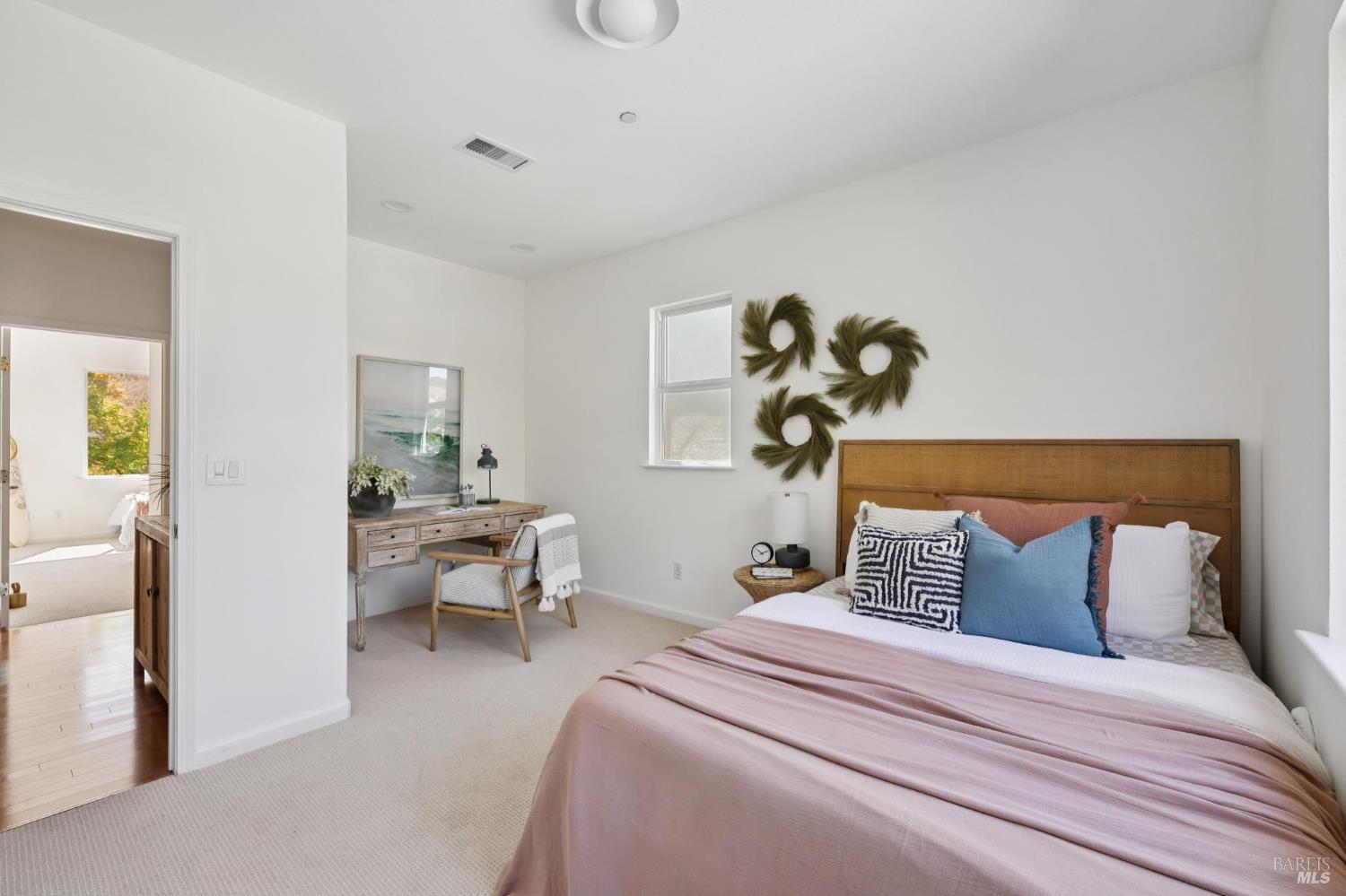 Detail Gallery Image 35 of 52 For 24 Sunny Cove Dr, Novato,  CA 94949 - 5 Beds | 3/1 Baths
