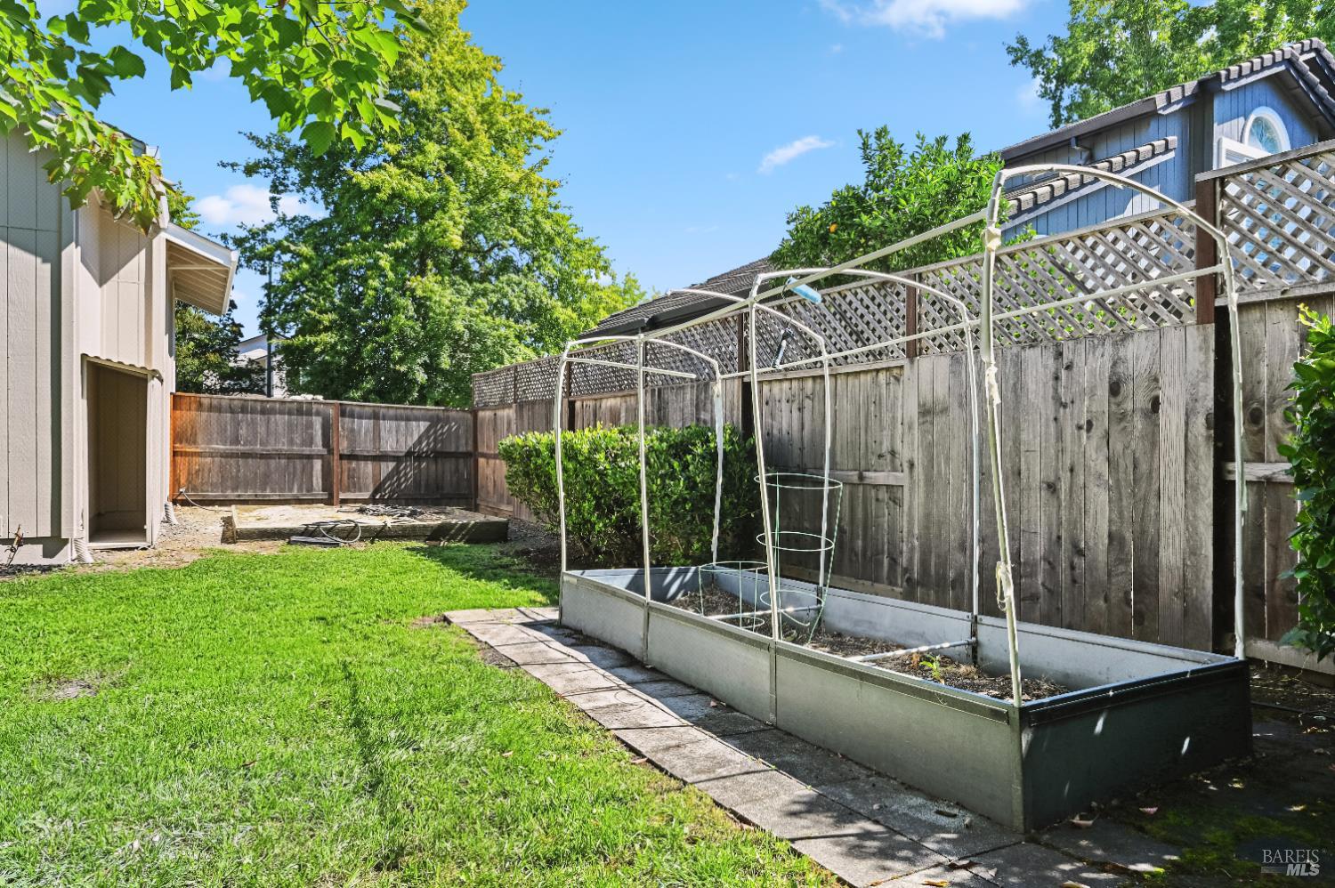 Detail Gallery Image 30 of 34 For 9472 Wellington Cir, Windsor,  CA 95492 - 4 Beds | 2/1 Baths