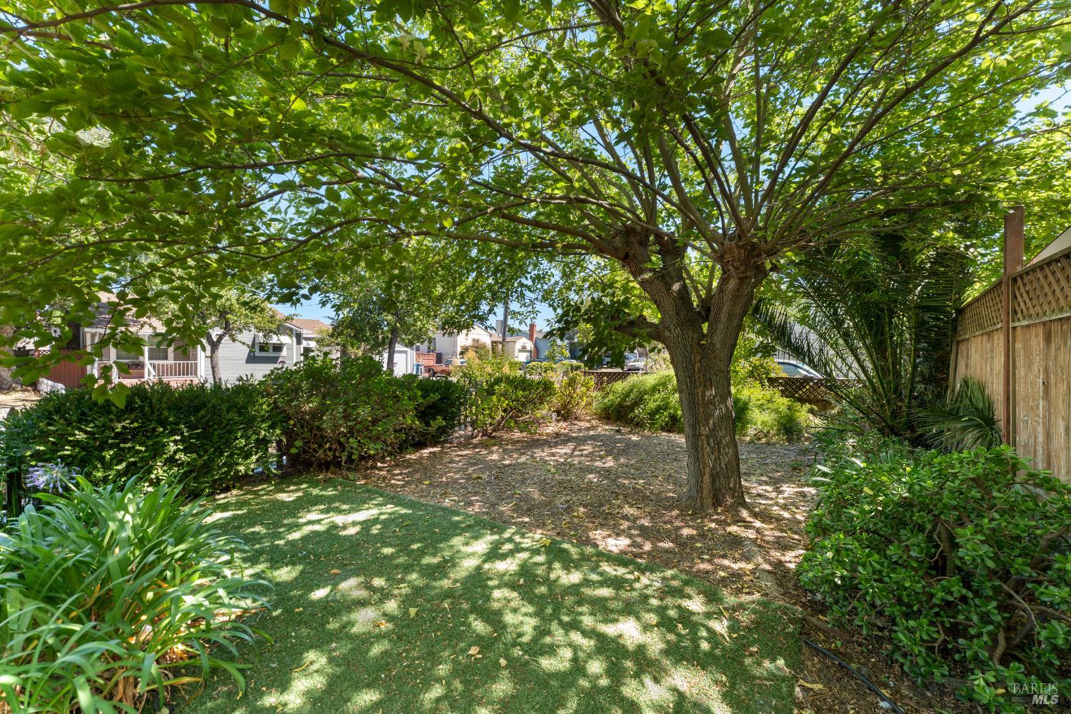 Detail Gallery Image 4 of 74 For 219 Mayo Ave, Vallejo,  CA 94590 - 3 Beds | 2 Baths