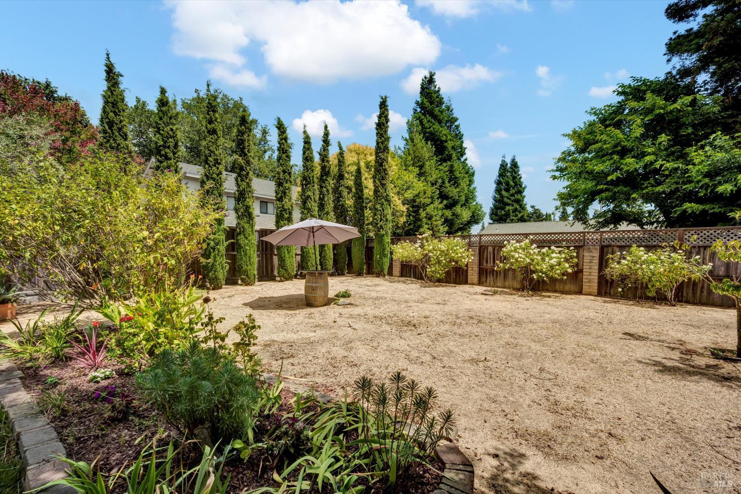 Detail Gallery Image 35 of 38 For 1018 Easum Dr, Napa,  CA 94558 - 3 Beds | 2 Baths