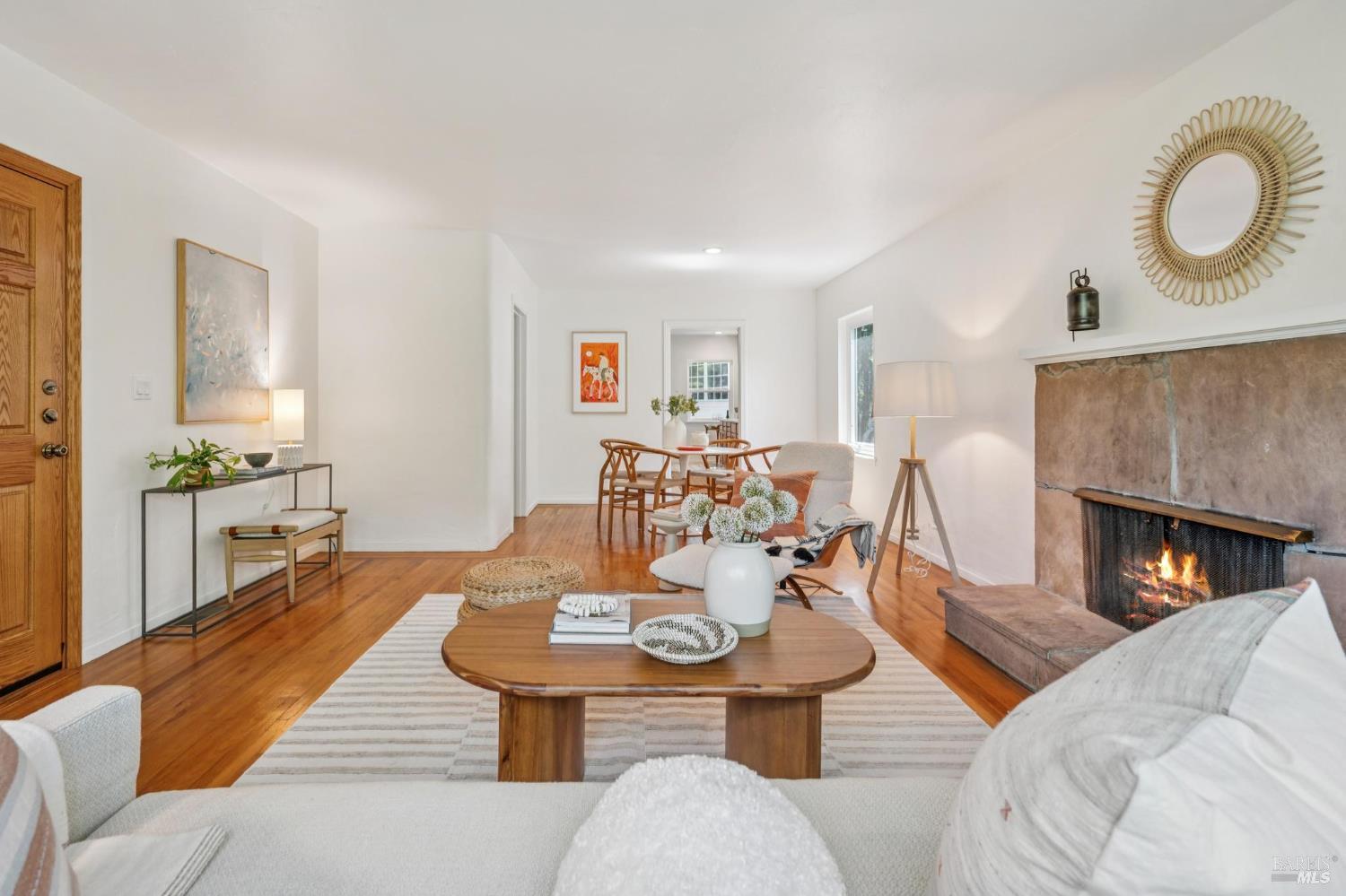 Detail Gallery Image 8 of 38 For 224 Elm Ave, Mill Valley,  CA 94941 - 2 Beds | 1 Baths
