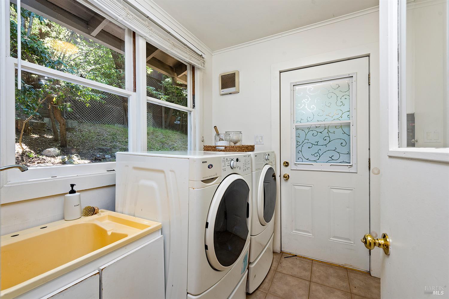 Detail Gallery Image 22 of 48 For 351 N Ferndale Ave, Mill Valley,  CA 94941 - – Beds | – Baths